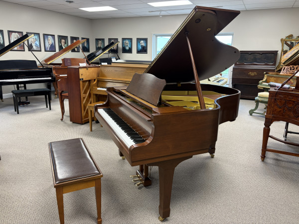 1988 IMMACULATE Yamaha 5'8 - Grand Pianos